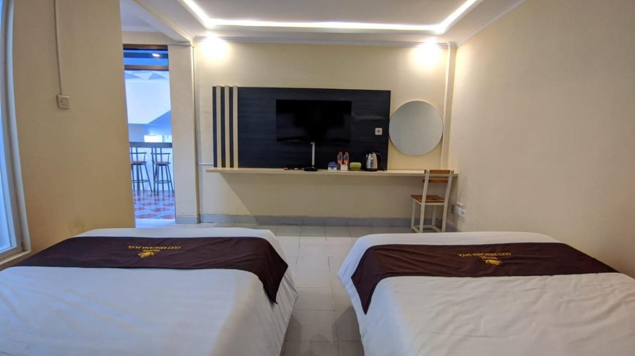 Hotel Guci Kencana Jaya Tuwel Ngoại thất bức ảnh
